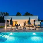 Villa Natali By Istrialux Peroj
