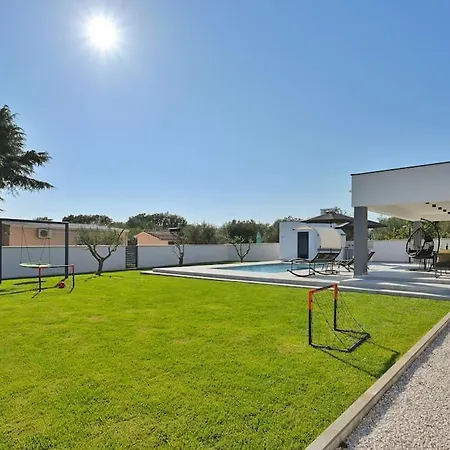 Natali By Istrialux Villa Peroj