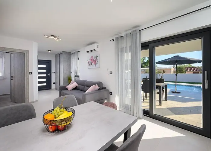 Natali By Istrialux Villa Peroj