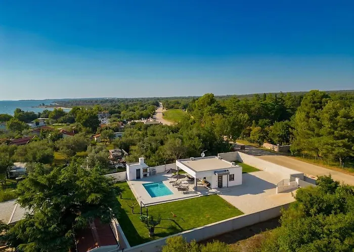 Villa Natali By Istrialux Peroj